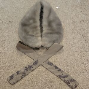 Gray Fur Collar Scarf with Embroidered Ties